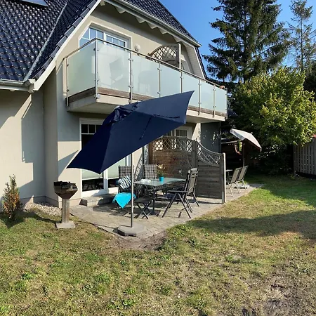 Der Holm アパート ボルン